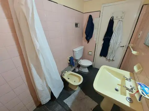 Depto Tipo Casa en Venta 60 años