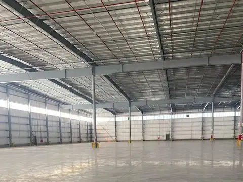 Nave Industrial de 12.160 m2 en predio cerrado, Pacheco.