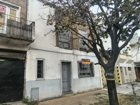 Federico Lacroze 2700