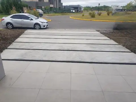 Casa en Venta en Lomas De Fátima, USD 338.000