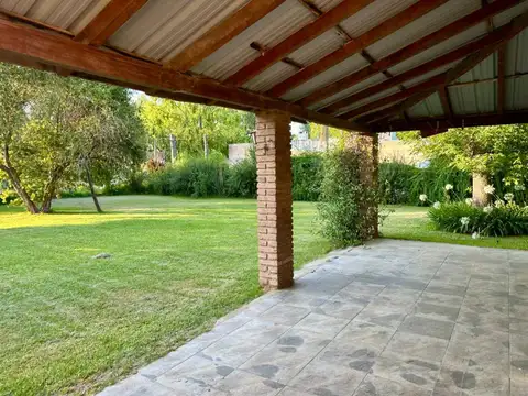 Venta Casa Quinta en 3 lotes