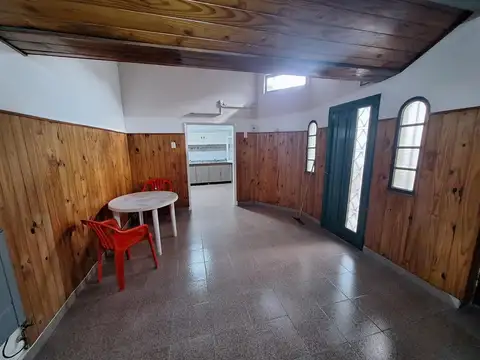 Depto Tipo Casa en Alquiler en Villa Maipú, $ 1.000.000