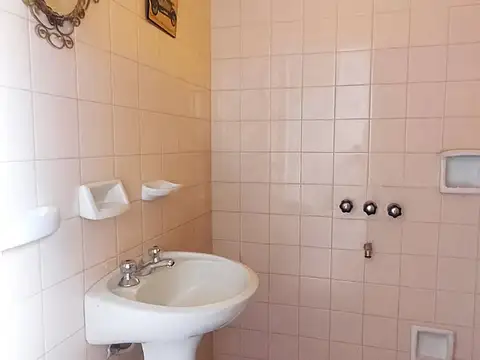 Depto Tipo Casa en Venta 76 años