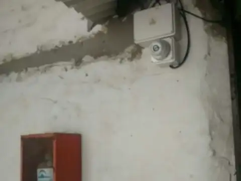 Cochera cubierta en Caseros lado Norte