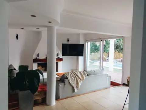 Casa en Alquiler de 4 dormitorios
