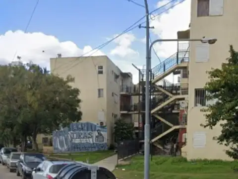 Avenida Mariano Acosta 3400