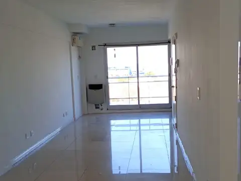 Departamento en Alquiler en Versalles, $ 650.000