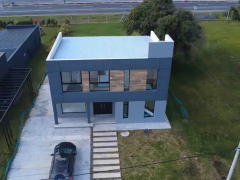 CASA 4 AMB A ESTRENAR EN COSTA DEL SOL