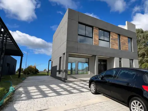 CASA 4 AMB A ESTRENAR EN COSTA DEL SOL