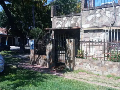 VENTA/PERMUTA - Casa a reciclar (159m2) en Fisherton, Rosario
