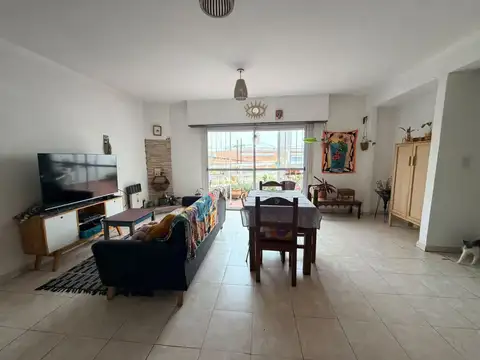 Depto Tipo Casa en Venta en Santos Lugares, USD 68.000