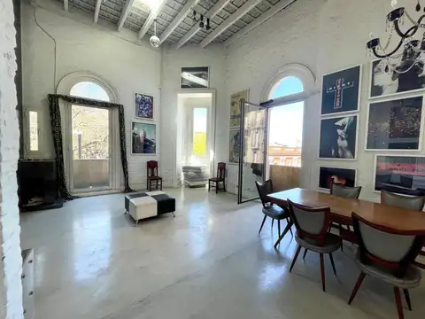 Depto Tipo Casa 4 ambientes con 4 baños