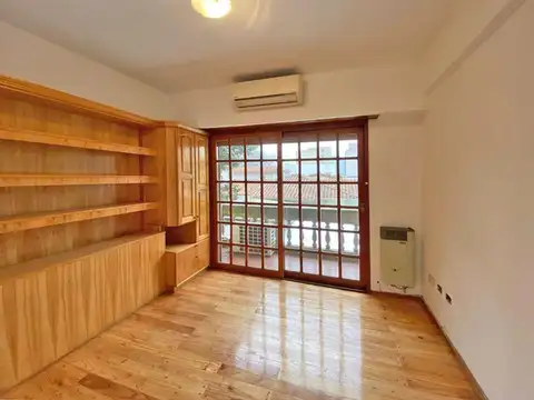 Riobamba 700, Piso 2