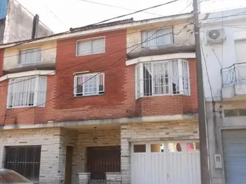 Casa Multifamiliar/Doble PH en Lote de 350 m². Ideal Dos Fam