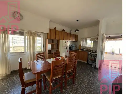 Depto Tipo Casa en Venta de 4 ambientes