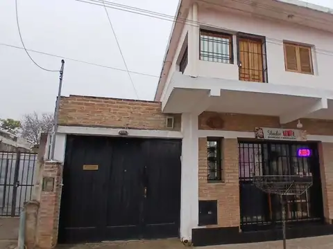SE VENDE CASA + DEPARTAMENTO + LOCAL B VILLA ADELA