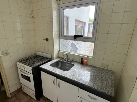 Avenida Larrazábal 1300, Piso 2