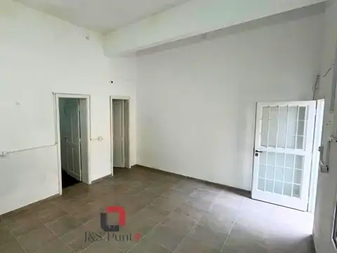 Local en Alquiler en Alto Alberdi, $ 600.000