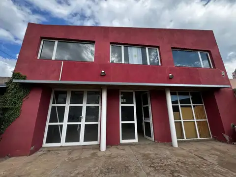 Galpón en Utracán 970