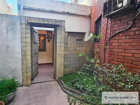 PH 3 ambientes con patio a reciclar, Belgrano R