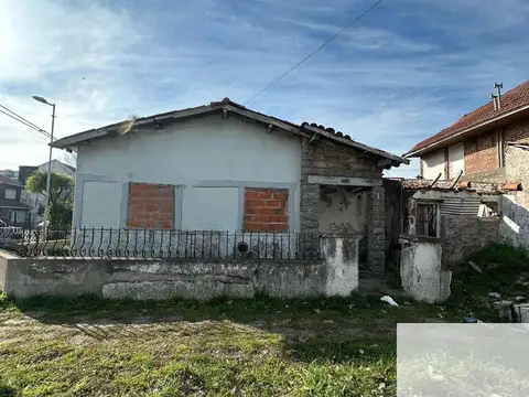 Casa en venta c/ cochera en Don Bosco