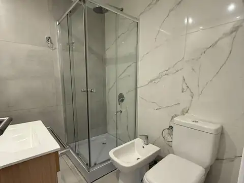 Depto Tipo Casa 2 ambientes con 1 baño