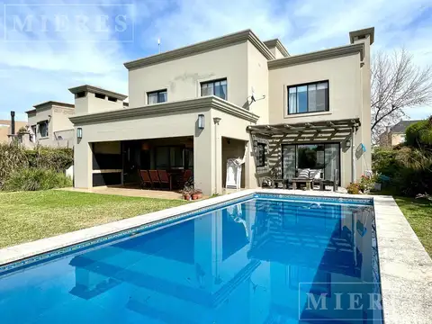 Casa en venta a La Laguna - San Isidro Labrador - Villanueva.