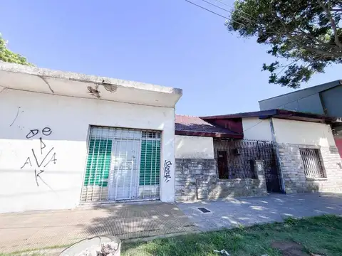 Casa 2 ambientes con 1 baño