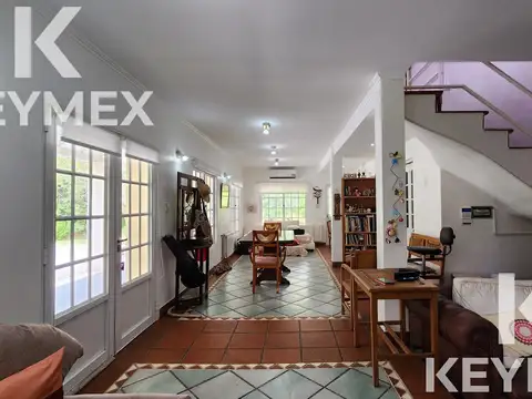 Casa 5 ambientes con 3 baños