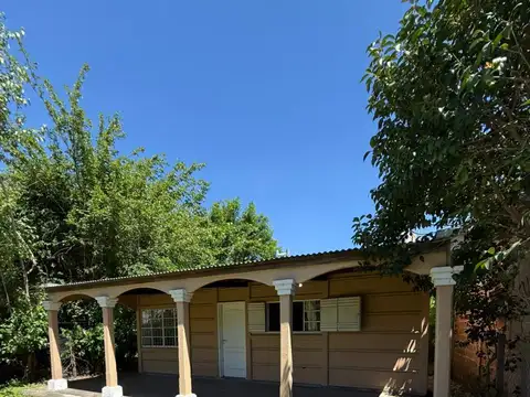 Casa en alquiler - Barrio Robles