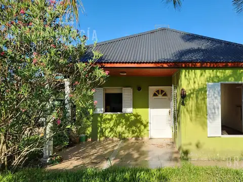 Casa Con 3 Dormitorios En Venta - Pueblo Liebig Entre Ríos.