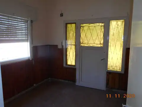 Casa 4 ambientes con 1 baño