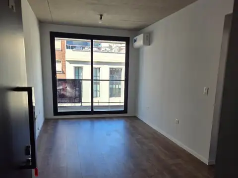 Avenida Martín García 400, Piso 2-5