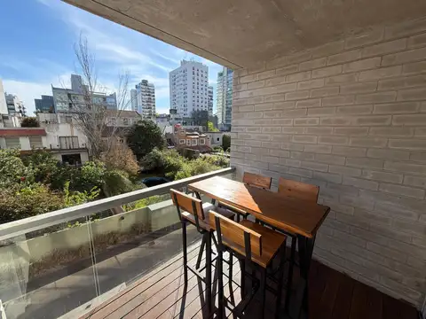 Departamento en Alquiler en Olivos Vías/Río, USD 1.300