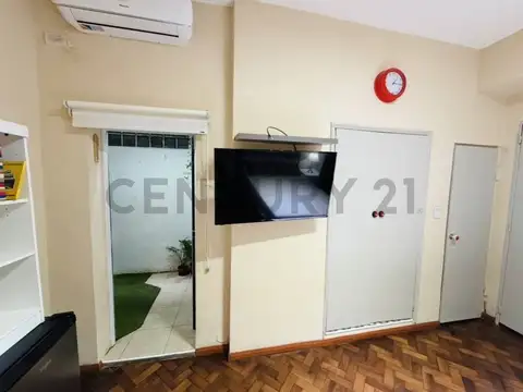 Departamento en Alquiler en Suipacha, $ 450.000