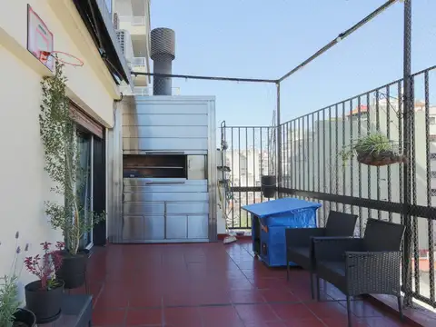Departamento 6 ambientes con 2 baños