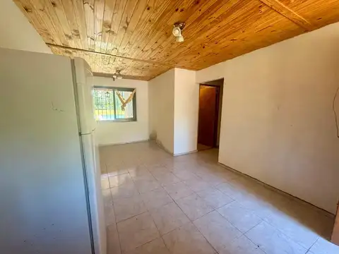 VENTA Casa 2 dormitorios con piscina. Roldán