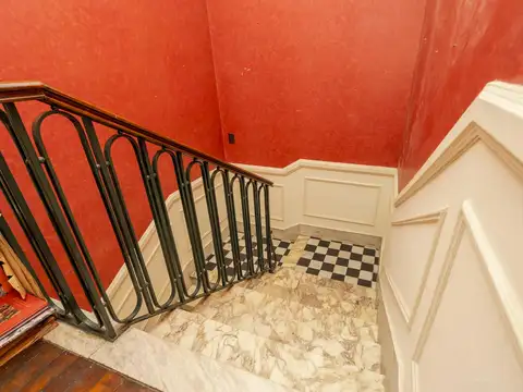 Depto Tipo Casa en Venta 80 años