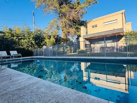 Casa en venta Barrio Las Orquideas Pilar