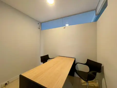 Excelente edificio de oficina en Vicente Lopez