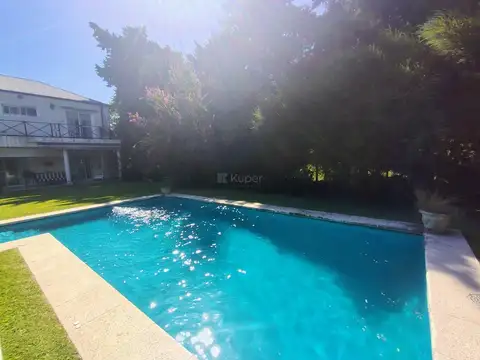 Casa a la venta con 3 dormitorios en Club de Campo Pueyrredón. Pilar -