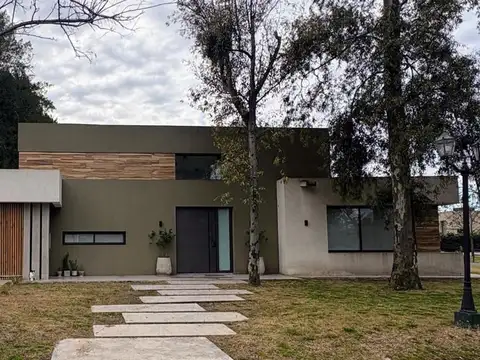 VENTA EN LA CESARINA