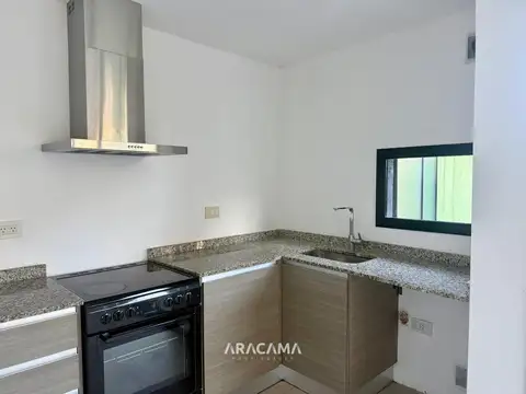 Departamento en Alquiler en Canning, $ 800.000