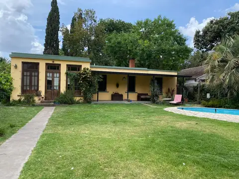 Casa 4 ambientes con 3 baños