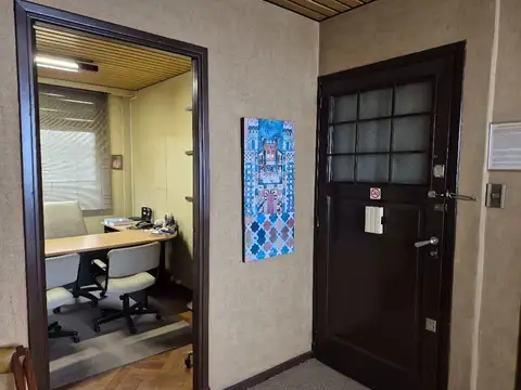 Oficina en Venta 70 años