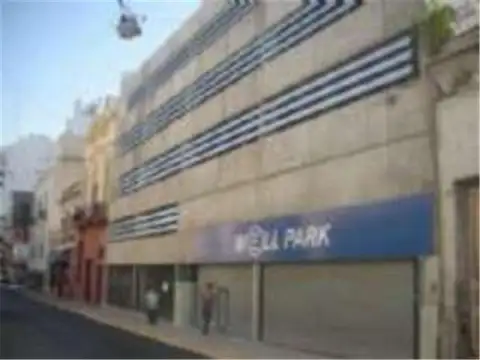 EDIFICIO DE COCHERAS/ PRIMER PISO
