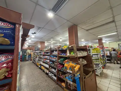 Local en Venta Via Púb.