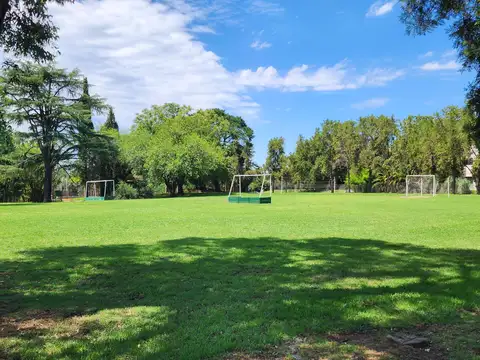 El bosque Country Club, Ruta 9 km 65.5