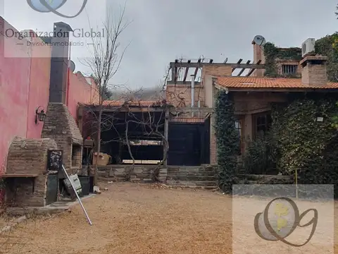 VENTA Casa 4 dormitorios. Calle Agüero. JK