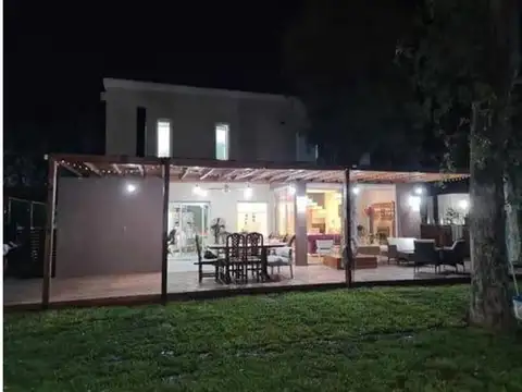 Casa en Venta en Francisco Álvarez, USD 245.000